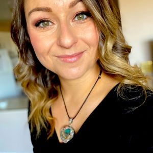 Meet your Posher, Moneca